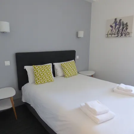 De La Hotel