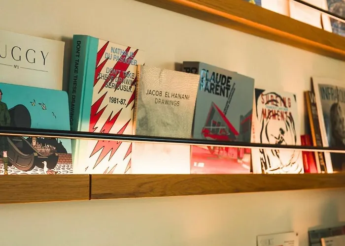 De La Биарриц