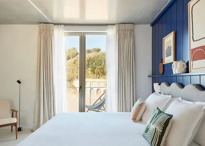 De La Биарриц