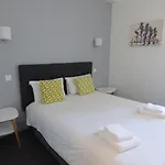 De La Hotel
