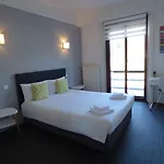 De La Hotel